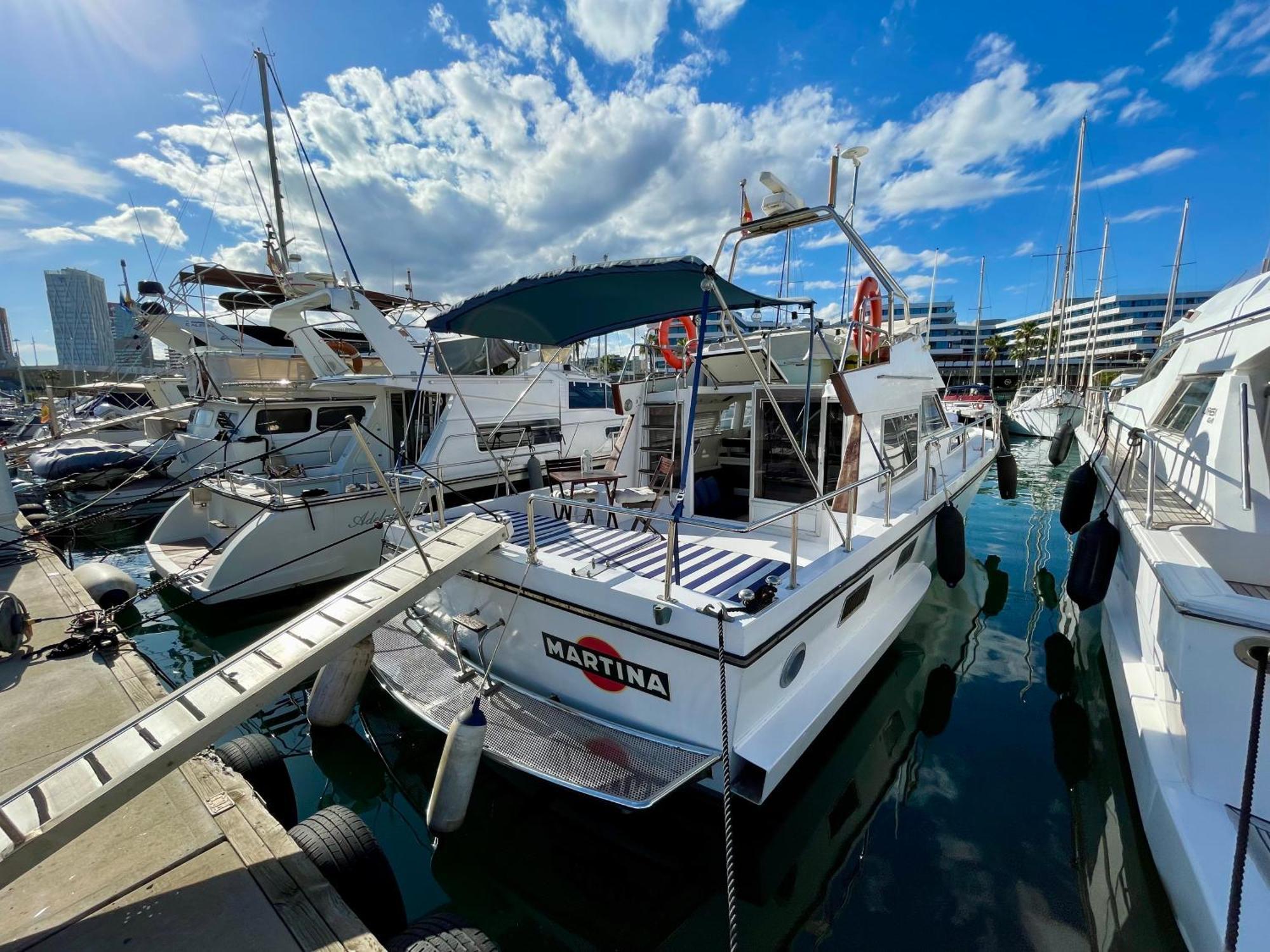 Botel Barco Amplio Con 2 Camarotes / Comfy Boat With 2 Bedrooms - Barcellona